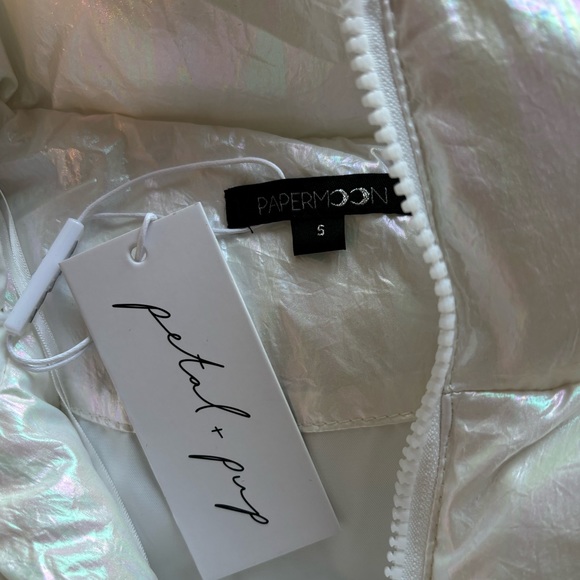 Petal & Pup, Emory Puffer Vest, White, Small, NWT - Picture 4 of 5